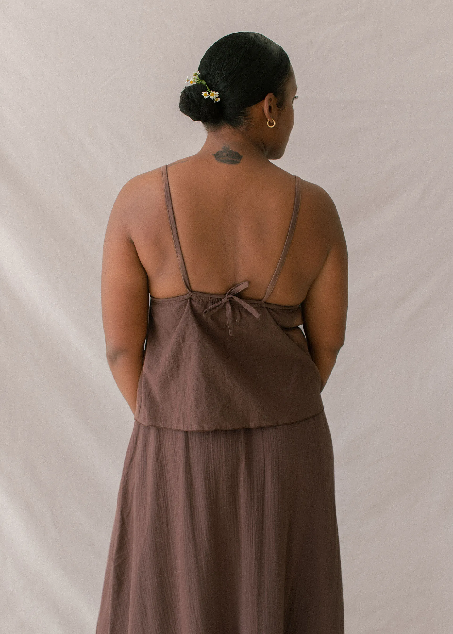 Mökki Halter Top Walnut