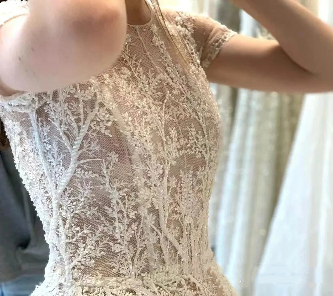 Wedding Dresses O-Neck Short Sleeves Bridal Gowns Lace Appliques